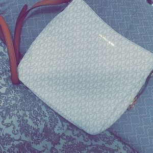 Authentic Michael Kors Crossbody purse